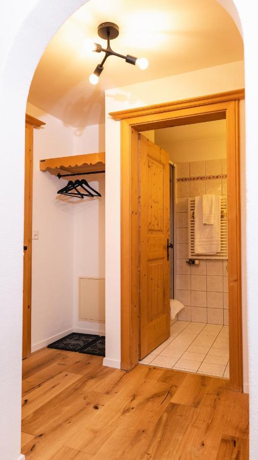 Wunderstay Alpine 16 Chic Studio Central Location 클로스터스 외부 사진