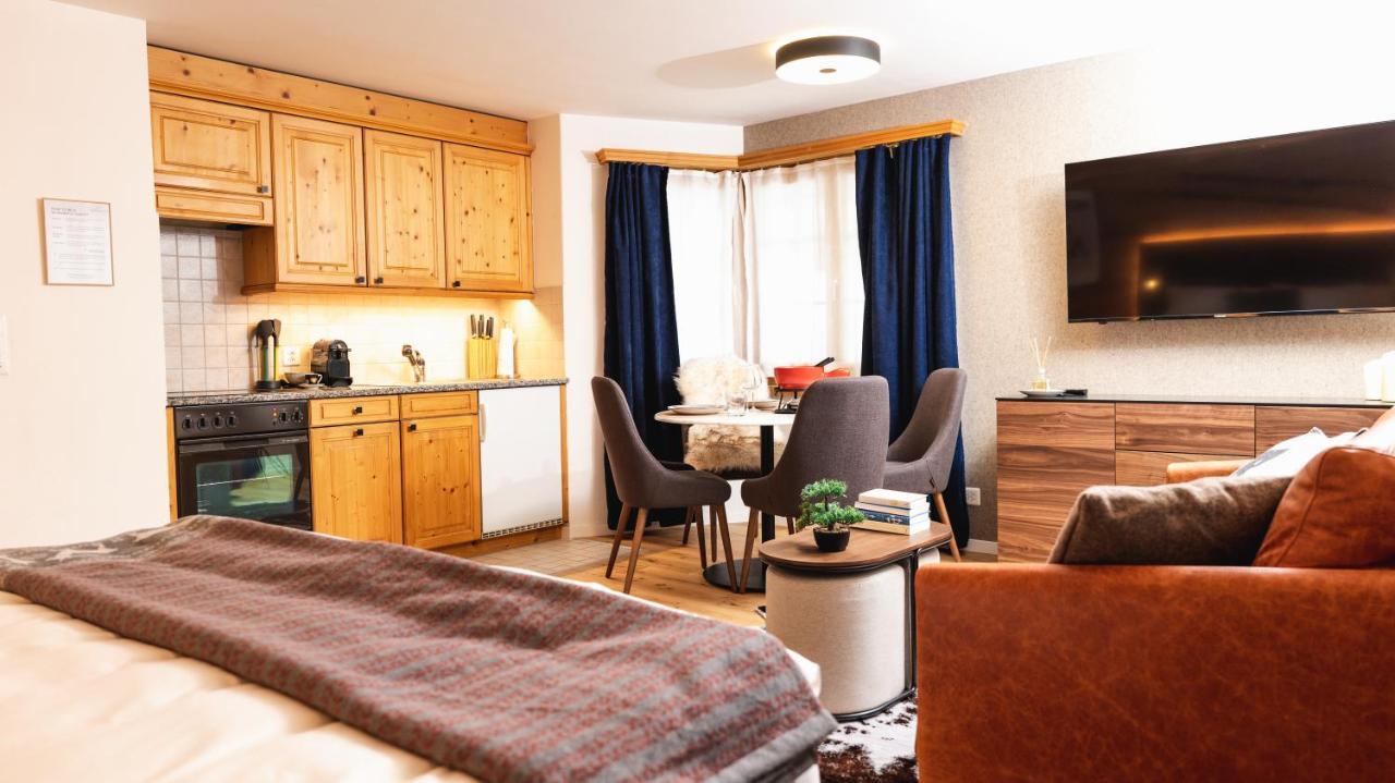 Wunderstay Alpine 16 Chic Studio Central Location 클로스터스 외부 사진